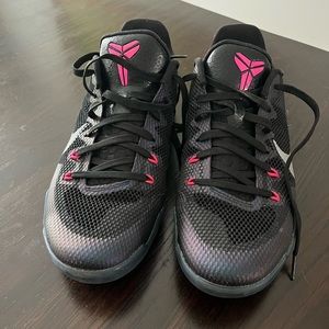Kobe Nike men’s 10